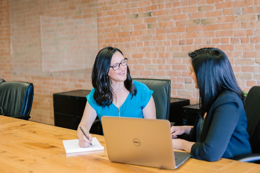 An EGE advisor talking with a client
